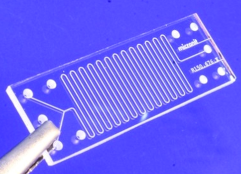 圖一、玻璃製微型反應器